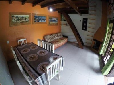 CÓD. V020 - Casa em Praia da Ferrugem - Garopaba