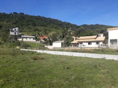 CÓD. V048 - Terreno em Costa Macacu - Garopaba